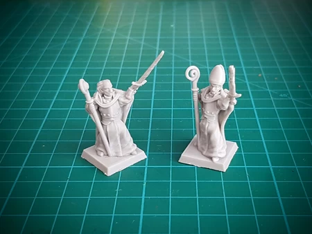 Battle Priest 28mm (No supports)
