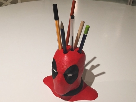 Modelo 3d de Deadpool busto sostenedor de la pluma para impresoras 3d