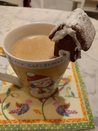 Gingerbread-Tea-House