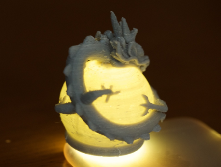 Modelo 3d de Dragón en la bola de cristal para impresoras 3d